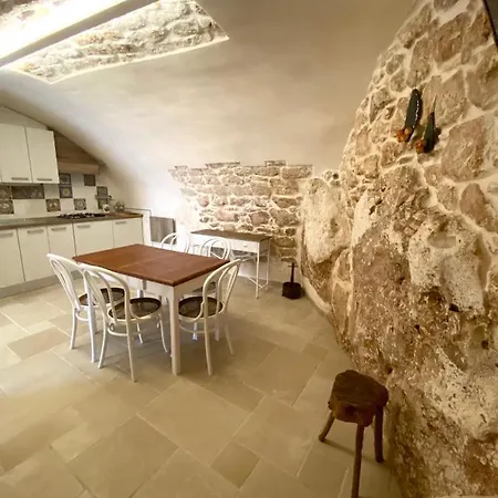 Apartmán Angolo Nella Roccia *