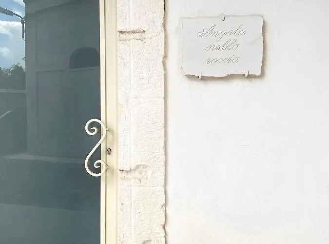 Angolo Nella Roccia *