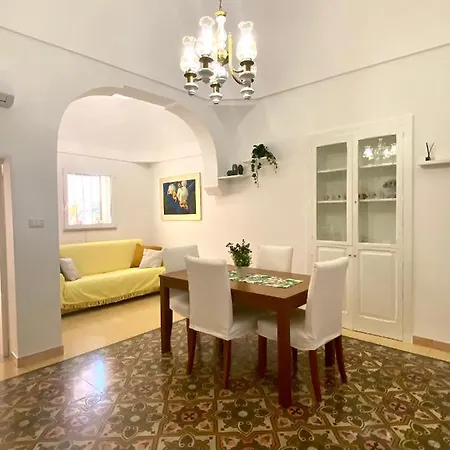 Angolo Nella Roccia Daire Ostuni